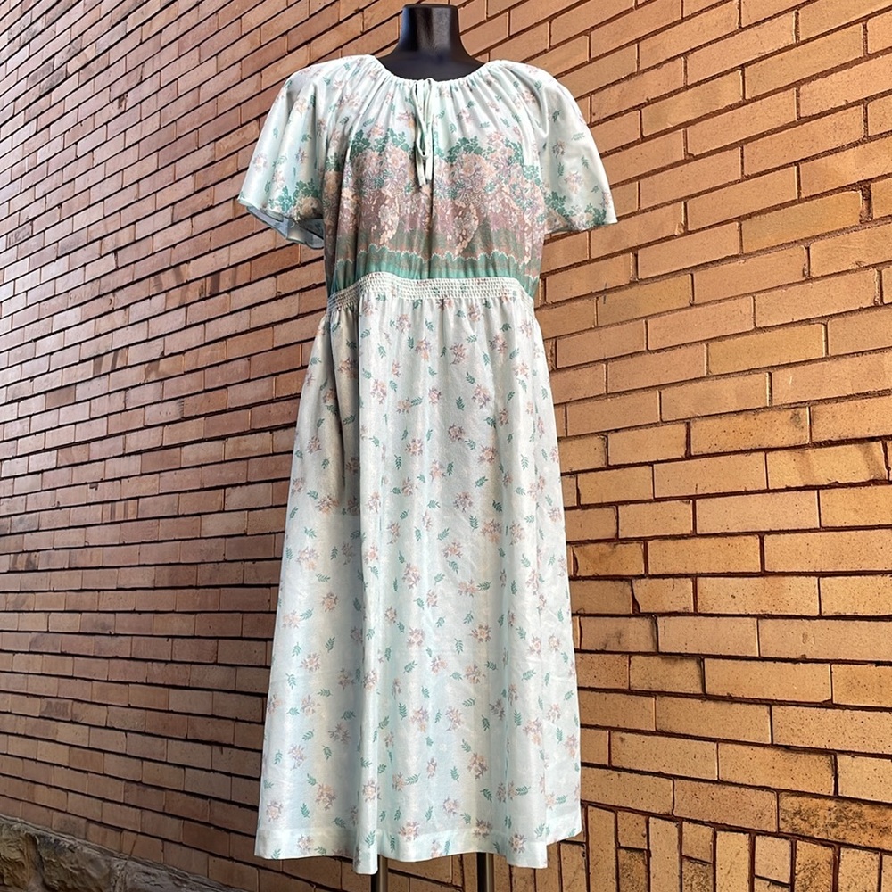 Vintage 70’s Melissa Lane floral flutter prairie dress Size 12